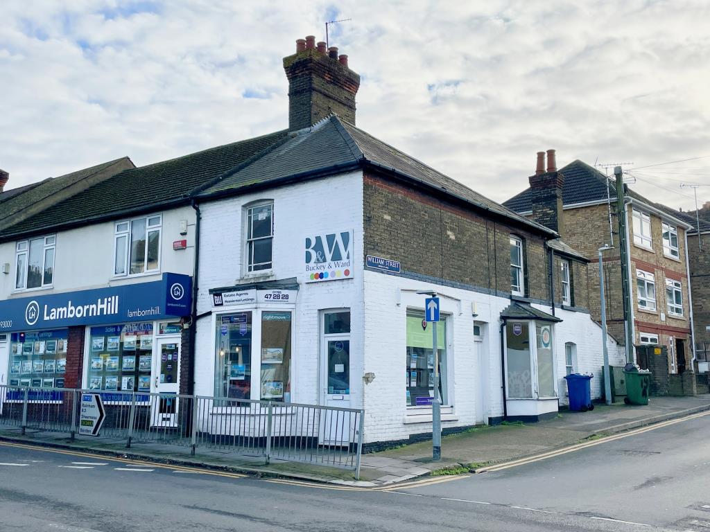 Lot: 97 - VACANT COMMERCIAL PROPERTY WITH POTENTIAL - Vacant former Estate Agents offices